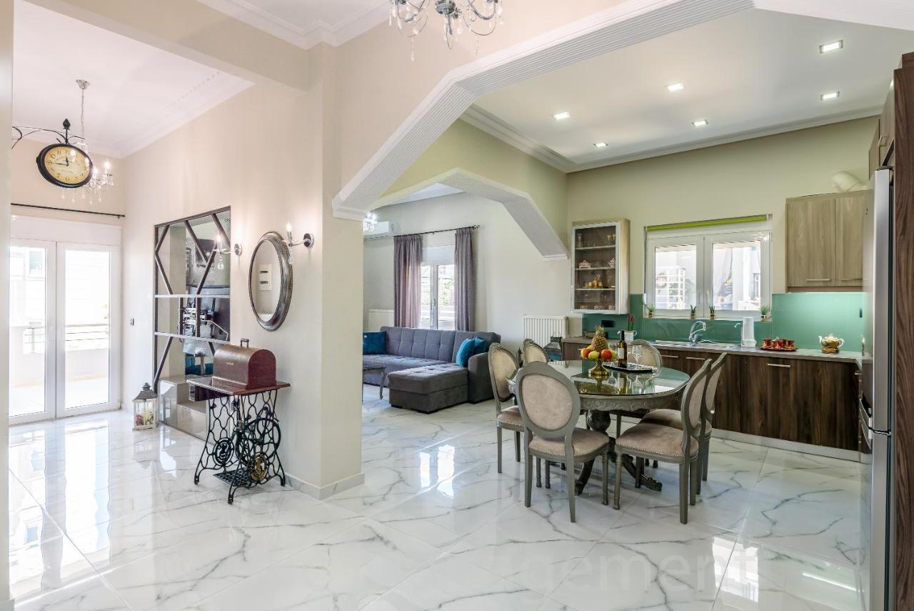 Elegant 2Br Apt Rooftop Pool & Walk To Old Town خانيا المظهر الخارجي الصورة