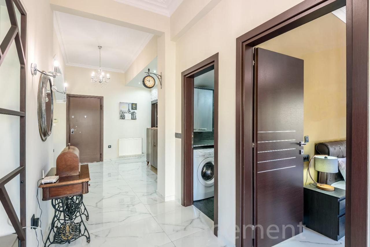 Elegant 2Br Apt Rooftop Pool & Walk To Old Town خانيا المظهر الخارجي الصورة